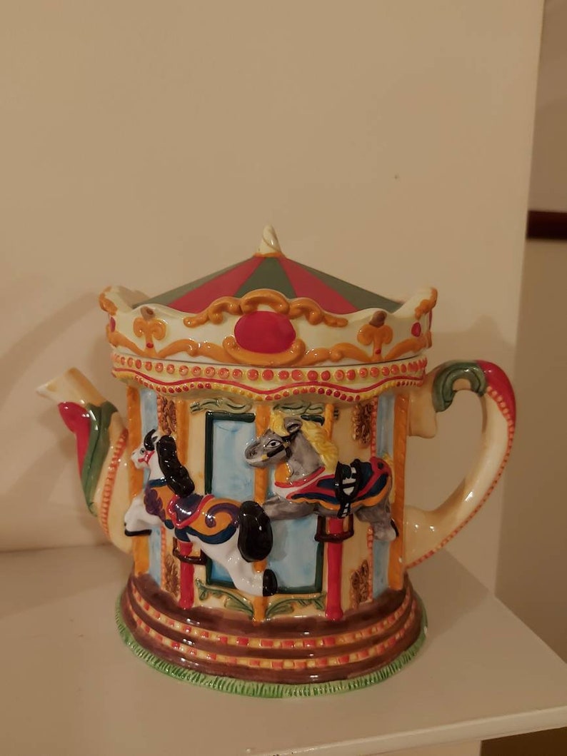 Stunning carousel teapot Leonardo collection raised relief Etsy