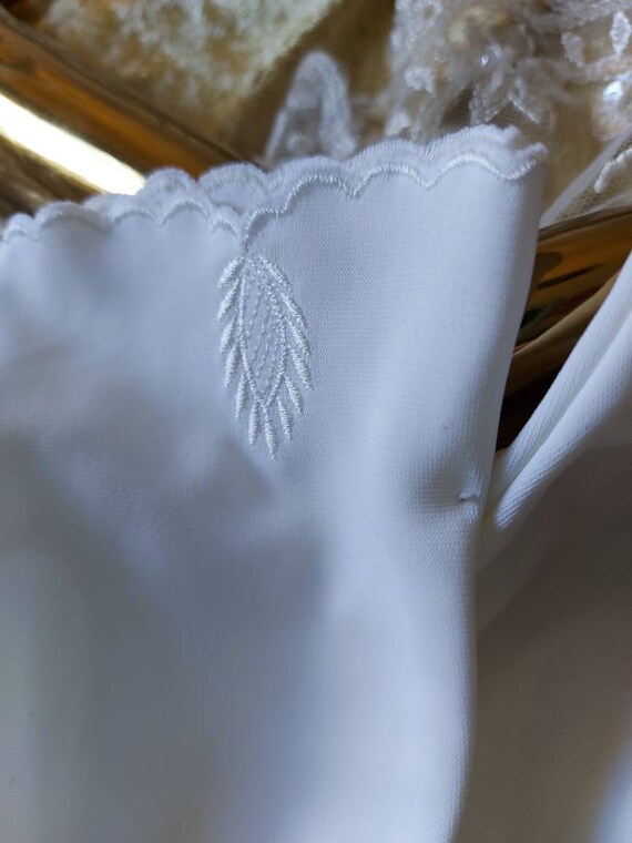 Vintage gloves white wedding or prom new old stoc… - image 2