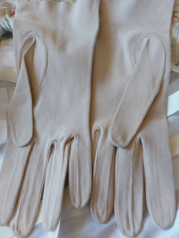 Gorgeous vintage Milore leather gloves new old st… - image 9