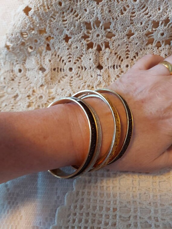 Vintage Bangle bundle 5 solid metal bracelets dif… - image 2