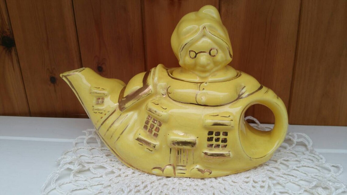 LINGARD Vintage Teapot/old Lady Who Lives in a Shoe Etsy UK