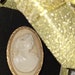 Lot De 5 Camées Vintage En Plastique Blanc Et Marron - Broches Anciennes, Style Profil De Dame, Italie