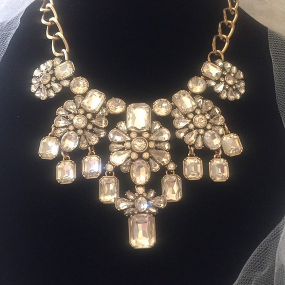 Very elegant crystal necklaces