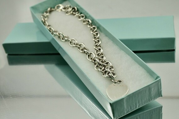 MINT CONDITION Classic Iconic Tiffany 