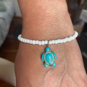 Sea Turtle Stretch Bracelet, Turquoise Bead Charm, with white, Womens Ocean Beach jewelry, Turtle lover gift, stretchy, beachwear