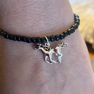 Silver Plated Horse Charm Bracelet, black beads, Horse Lover gift, Horseback Riding, Present, Mare, Cowgirl Jewelry, Cowboy, equestrian