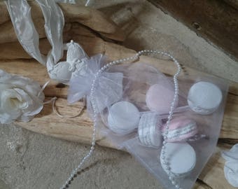 Dress/corset/bustier scented sachet and its macarons