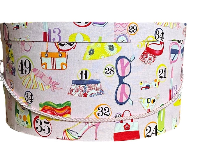 Extra Large 18”x9” Hat Box in Pink Women’s Accessories Fabric