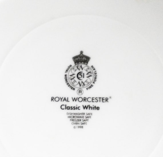 Dishware & Serving Pieces Royal Worcester Classic Platinum Sauce Boat