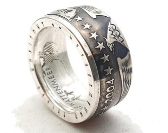 Anillo de monedas de plata motivo águila y estrellas personalizable