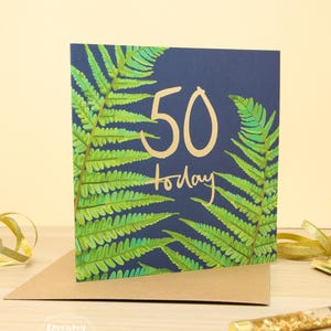 Cartão de aniversário de 50 anos em folha de ouro - Cartão de aniversário do Reino Unido "50 hoje" com folha de palmeira - Presente de aniversário de 50 anos para ele e para ela