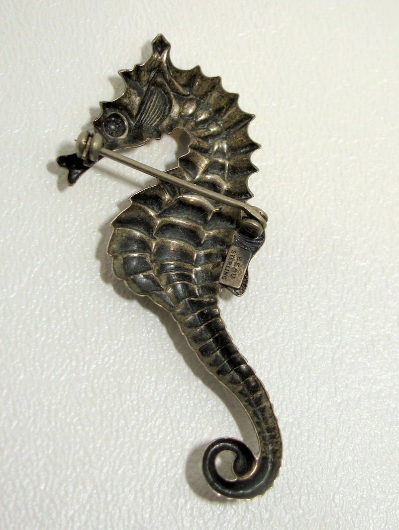 Vintage Beach Sea Vacation Beauty BEAU Repousse SEAHORSE Brooch Pin Sterling Silver 925 2.45 Long x 1.04 Wide