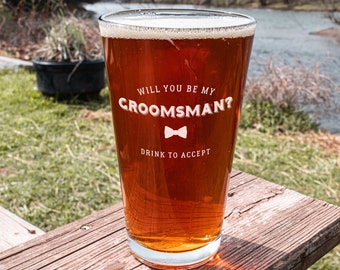 Groomsman Proposal Beer Glass, Groomsmen Proposal Gifts, Groomsman Beer Glass, Personalized Groomsman Gift, Wedding Party Favors, Engraved