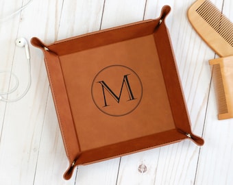Monogrammed Valet Tray, Engraved Valet Snap Tray, Personalized Leather Tray, Catch All Tray, Gift For Him, Gift For Dad, Desk Caddy, Office