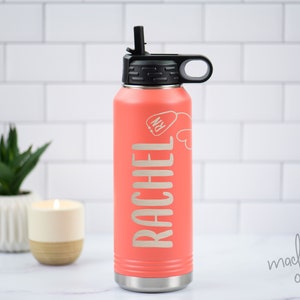 Botella de agua de enfermera personalizada, regalo RN, vaso personalizado con pajita, las enfermeras son una obra de corazón, regalo para el médico, botella de agua personalizada imagen 3