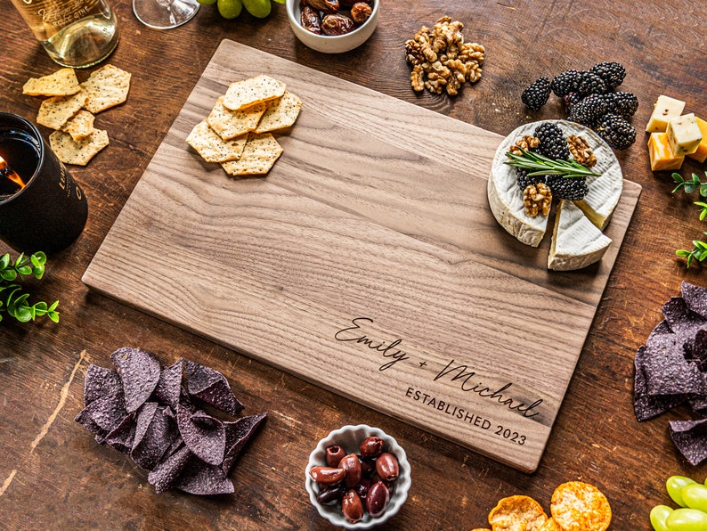 Housewarming Gift, Personalized Cutting Board, Juice Groove Cutting Board, Charcuterie Board, Self Gift, Home Sweet Home, Gift for Mom afbeelding 3