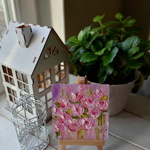 Mini pintura de rosas Pequeña pintura al óleo floral Flores empastadas Regalo para mamá Flores en miniatura Regalo de cumpleaños para un amigo Obra de arte de rosas imagen 11