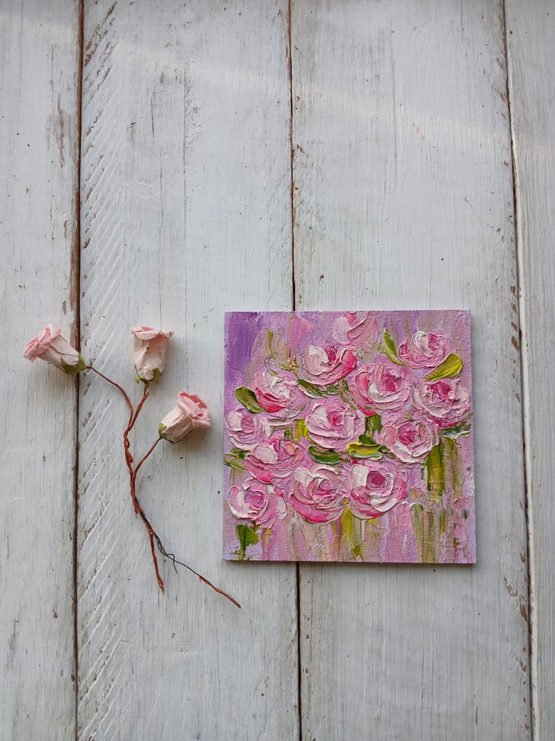 Mini pintura de rosas Pequeña pintura al óleo floral Flores empastadas Regalo para mamá Flores en miniatura Regalo de cumpleaños para un amigo Obra de arte de rosas imagen 5