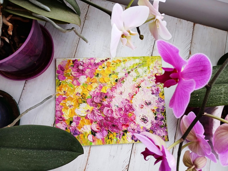Arte abstracto en lienzo pequeño, mini pintura rosa, obra de arte empastada, arte abstracto floral, arte de campo de flores de pradera, decoración de apartamentos imagen 4