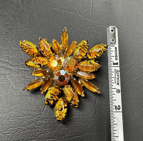 Vintage Mid-Century Costume Brooch: Czech Rhinest… - image 4