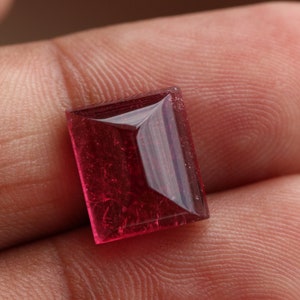 7.70 CT Natural Rubellite Tourmaline sugarloaf cabochon