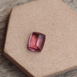 Natural tourmaline sugarloaf cabochon 5.22 ct, tourmaline ring idea, engagement ring, tourmaline cabochon, precious stone.