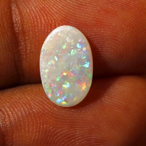 Australische opaal cabochon met mooie kleurflitsen met een gewicht van ongeveer 1,58 ct, losse Australische opaal, opaal cabochon, witte opaal