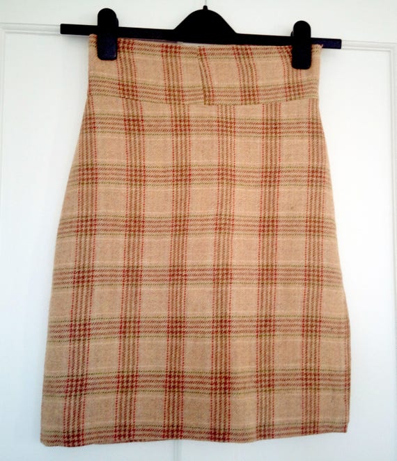 40/'s style tweed mustard fitted pencil skirt with side slit Size 8 UK