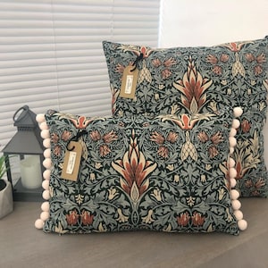 William Morris Snakeshead Distle/Russet handgemachte Kissenbezüge