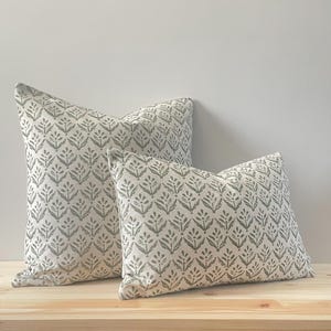 ROSEMARY (Green) - Abstract Green Leaf Print Linen Modern Farmhouse Cushion Covers