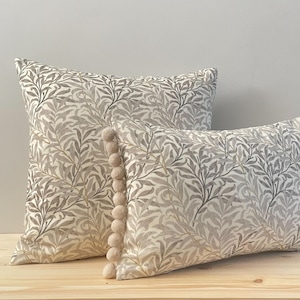 William Morris Grey Willow Bough handgemaakte kussenhoezen
