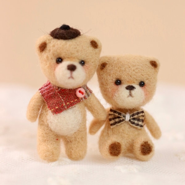 Miniature teddy bear, Dollhouse toy, dollhouse teddy bear, doll's toy, Blythe's toy, Needle felt bear, needle felted toy, doll house bear