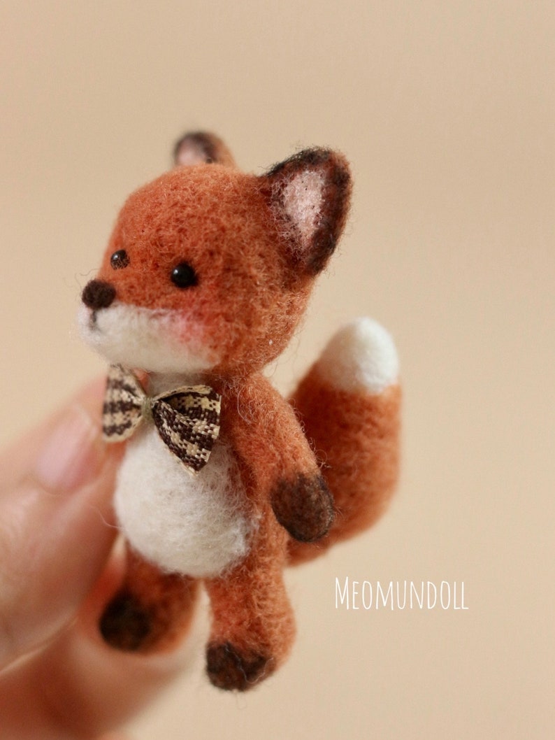 Mini felted fox, Blythe's toy image 2