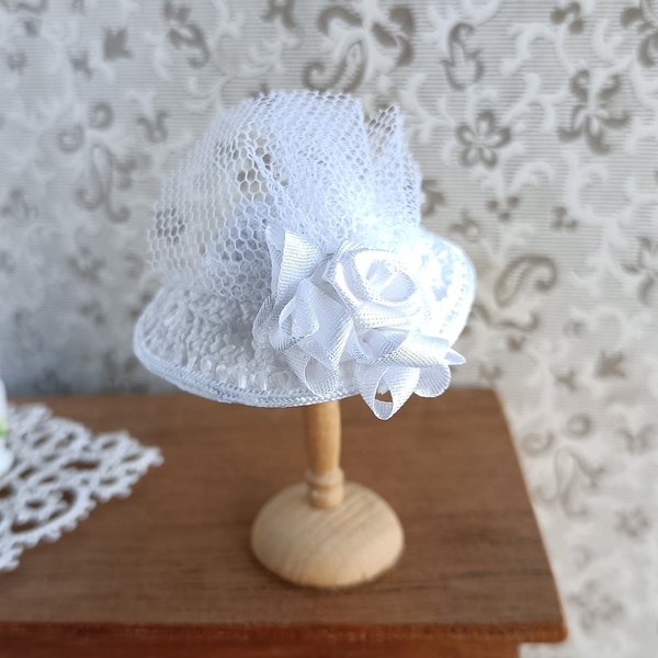 Doll's house millinery - 1/12th scale hand made straw hat in white