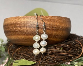 Natural Freshwater Pearl Dangle Earrings