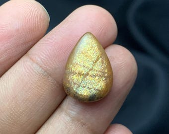 Cabochon in natuursteen, zonnesteen cabochon in peervorm, cabochon in regenboogvorm, cabochon in zonnesteenvorm, 19 x 14 x 4 mm