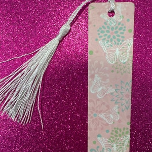 Nature Inspired Butterfly Bookmark, Unique Floral Page Marker and Bookworm Gift - Botanical & Insect Book Accessory for Book Lovers