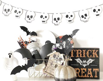 Halloween Banner. Halloween decor. Glitter banner. skull banner. Skull. Skull garland. Halloween. Party decor. Halloween party.