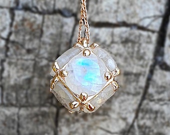 Natural Moonstone Necklace 14k Solid Rose Gold Gift For Her, Moonstone Rainbow Necklace, Unique Personalized Gemstone Necklace For Women/Men