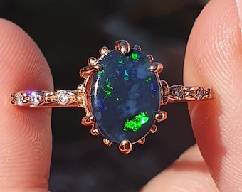 Anello in oro 14k/18k con opale nero australiano naturale massiccio da 2,15 ct, anello in opale ovale, anello in opale di fuoco, anello in opale con diamanti, anello di fidanzamento in opale