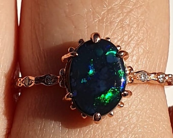 Anello di fidanzamento con opale nero, anello in opale nero australiano naturale massiccio da 2,15 ct, oro 14k/18k, anello in opale di fuoco, anello in opale e diamanti,