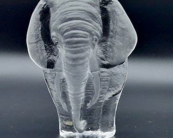 Vintage Art Glass Elephant figurine - Mats Jonasson elephant paperweight for Royal Krona Sweden