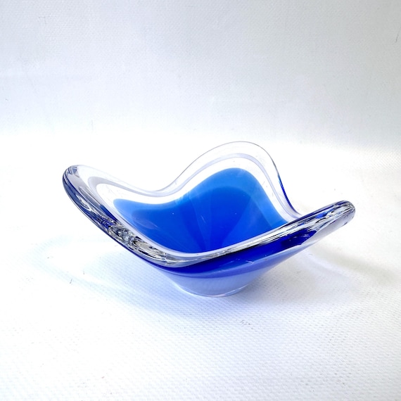 Flygsfors Coquille Bowl, Blue and White Art Glass, Kedelv, 1950s