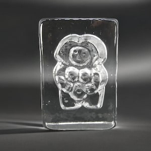 Presse-papiers vintage en verre au design scandinave - Sculpture de figurines par Lars Hellsten