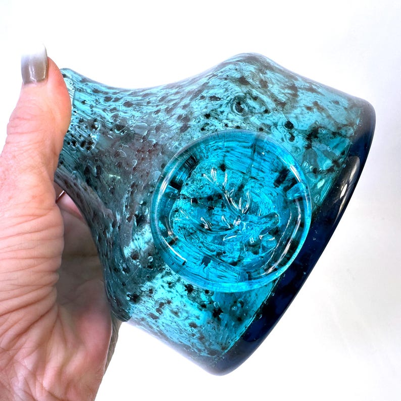 Schott Zwiesel Glass Vase, Blue Art Glass Bowl Form, Heinrich Löffelhardt 1960s imagem 2
