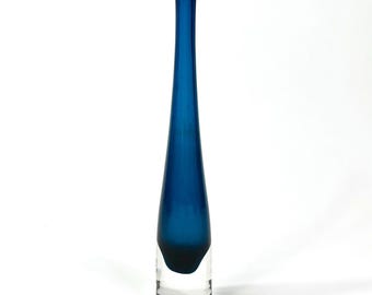 Blue art glass vase – vintage scandinavian tall & elegant hand-blown design, 1960s