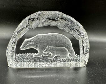 WWF Crystal Glass Sculpture – Badgers by Paul Isling, Signed Swedish Art Glass (Svenskt Glas)