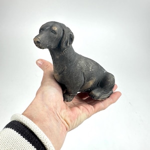 Figurine chien - poterie vintage scandinave signée