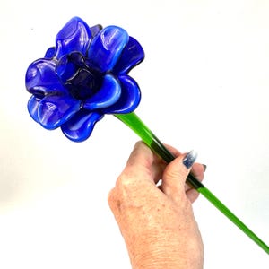 Blue art glass flower sculpture – murano style hand-blown glass stem, 50cm image 1