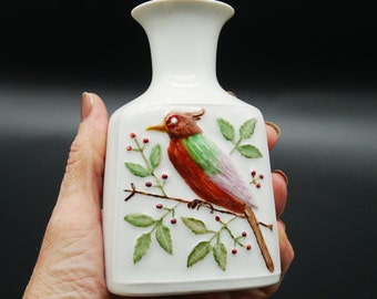 Vintage Wunsiedel Bavaria Porcelain Vase - Hand Painted Relief Birds - Signed and Dated RL-78